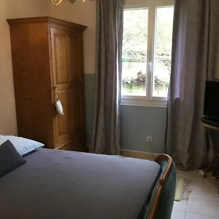 Chez Nanie Bed & Breakfast
