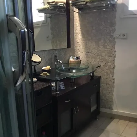 Chez Nanie Bed & Breakfast 3*