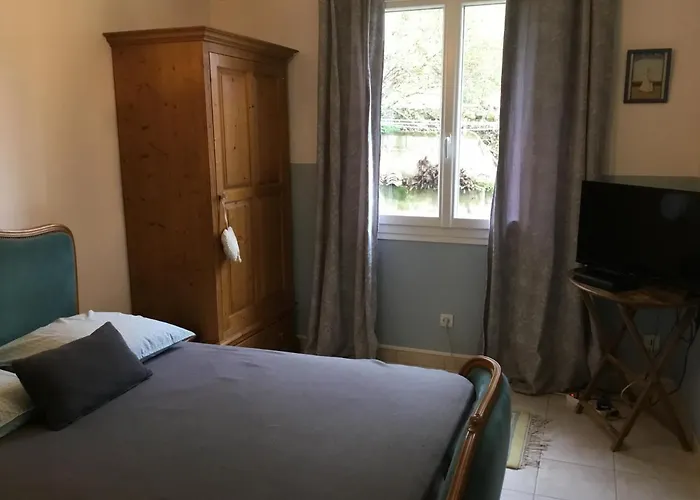 Chez Nanie Bed & Breakfast